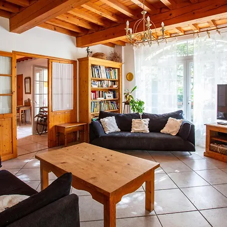 Sur Lile By Villa Roquemaure (Gard)